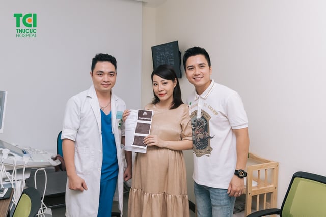 Mốc khám thai 18 tuần tuổi cho mẹ biết những điều gì