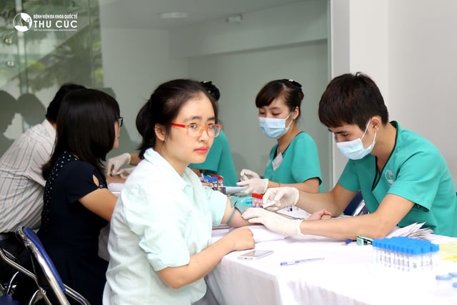 Bệnh viện Thu Cúc khám sức khỏe cho nhân viên Mobifone