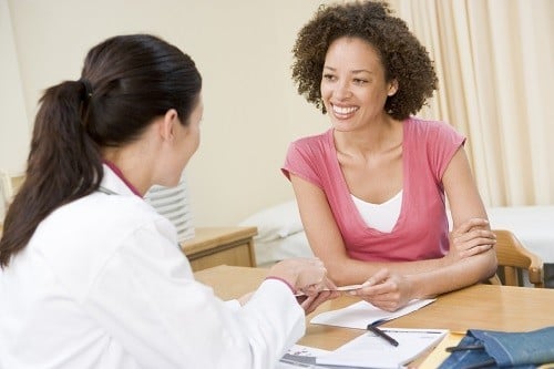 Xử trí polyp cổ tử cung thường không có triệu chứng