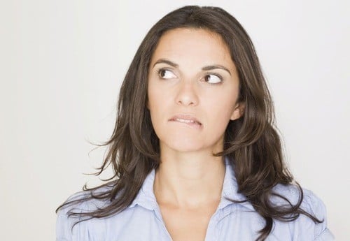 Máu kinh ra ít: nguyên nhân và cách xử trí