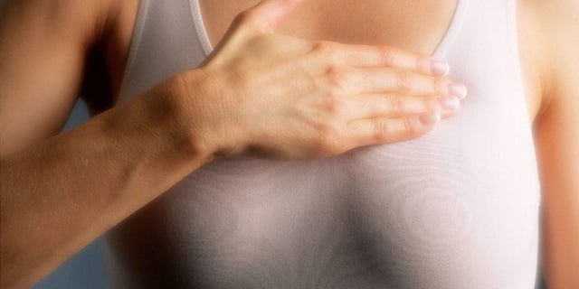 Nứt đầu nhũ hoa khi mang thai: Nguyên nhân và cách điều trị