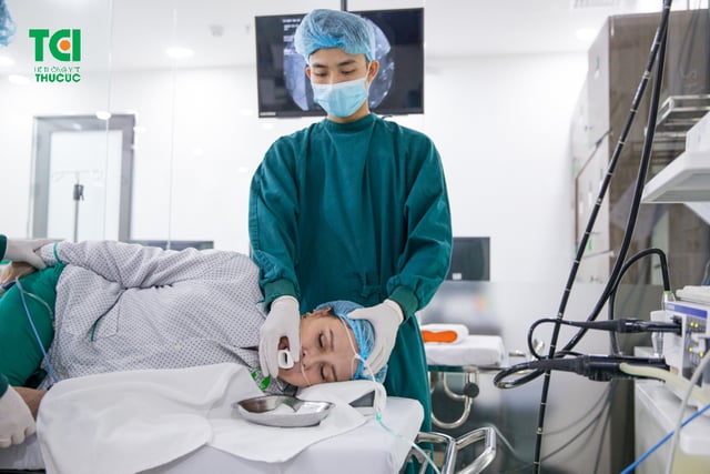 NSND Hoàng Cúc &#8211; Khám sức khỏe