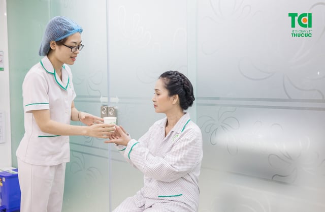 NSND Lan Hương &#8211; Nội soi dạ dày