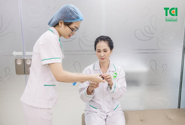 NSND Lan Hương &#8211; Nội soi dạ dày