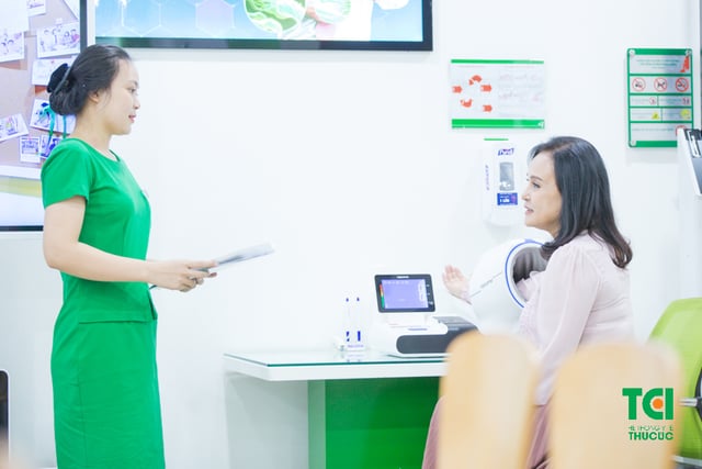 NSND Hoàng Cúc &#8211; Khám sức khỏe