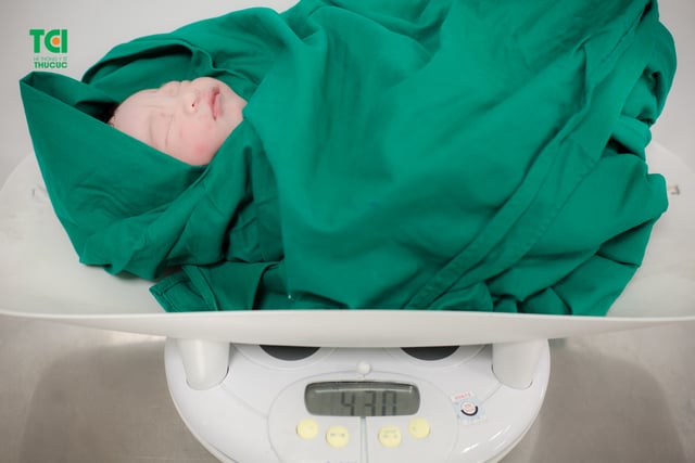Hành trình đón con trai đầy hạnh phúc của mẹ Trần Thị Lương