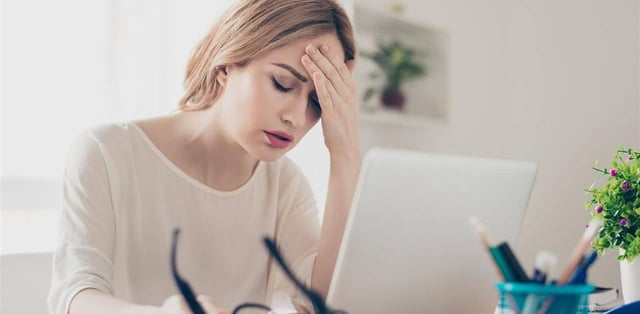 Đau nửa đầu và hốc mắt phải: Nguyên nhân và cách điều trị