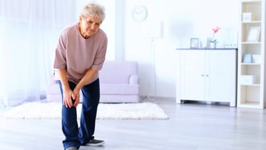 Thoái hóa khớp ở người già và 5 lời khuyên quan trọng