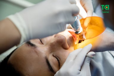 GIẢI ĐÁP: Nhổ răng hàm giá bao nhiêu? 