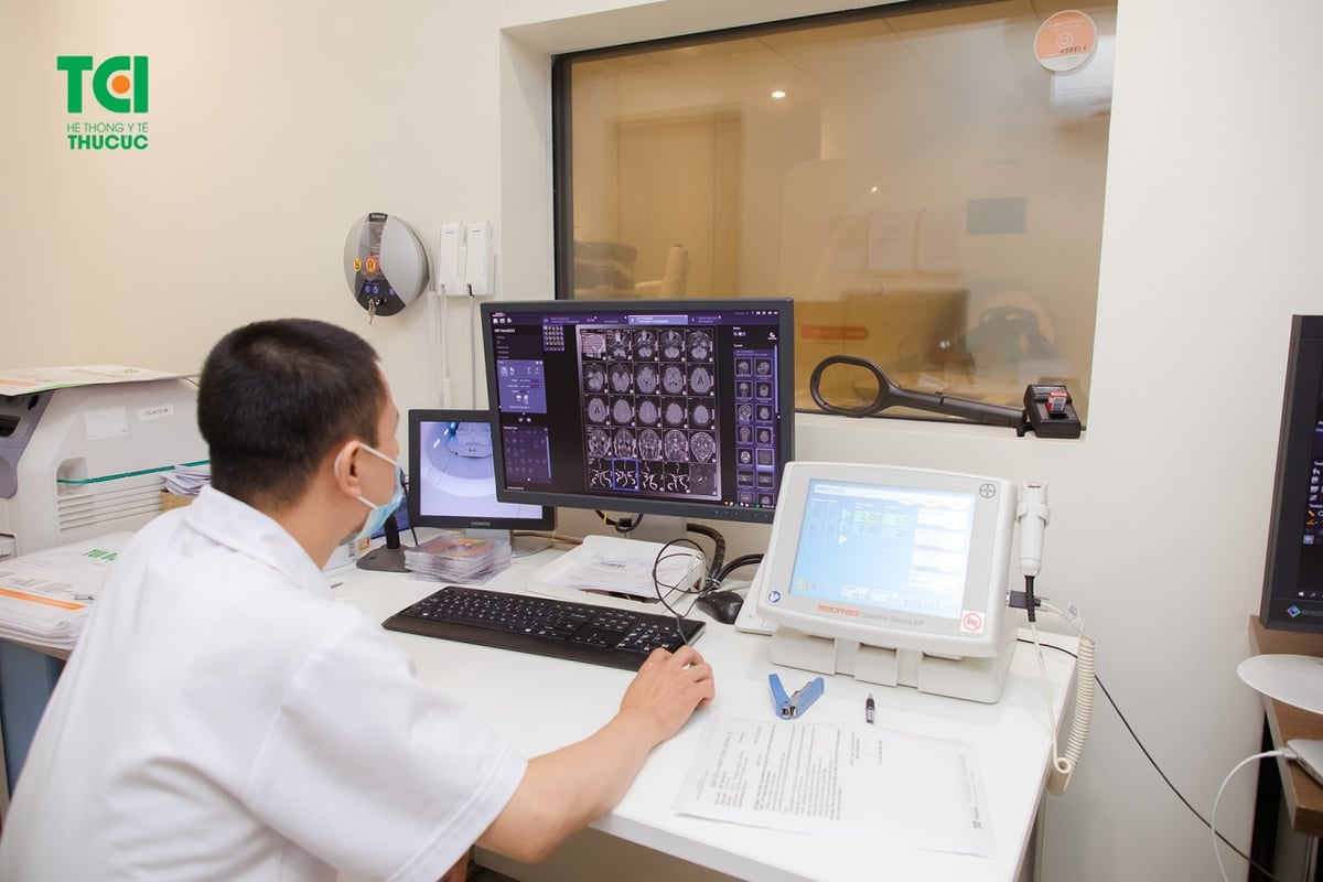 Đột quỵ thiếu máu não nguyên nhân và chẩn đoán