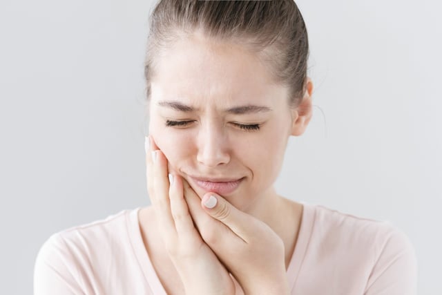 Sâu răng uống thuốc gì? &#8211; 7 sự lựa chọn an toàn, hiệu quả