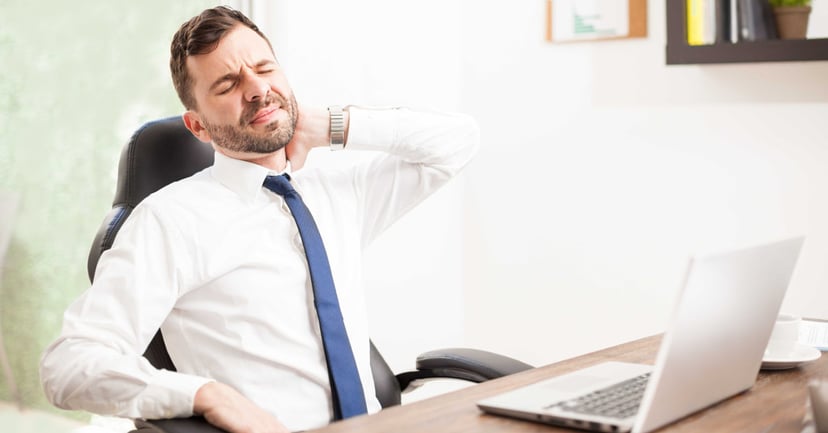 Thoái hóa đốt sống cổ ở người trẻ nguy hiểm thế nào?