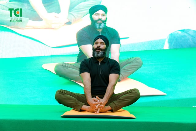Ảnh tập huấn tiền sản và yoga thai kỳ