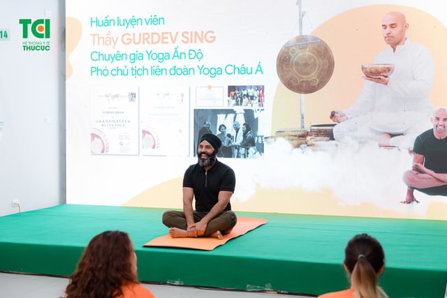 Ảnh tập huấn tiền sản và yoga thai kỳ