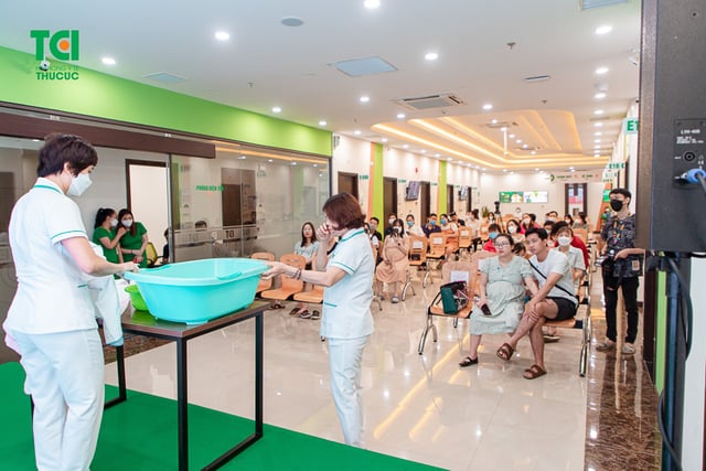 Huấn luyện tiền sản &#8211; Hãy là mẹ bầu hiện đại