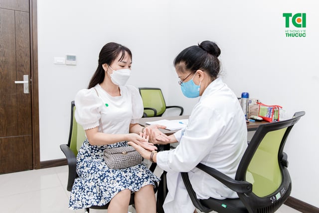 Khám sức khoẻ trường Công Nghệ Giáo Dục Hà Nội