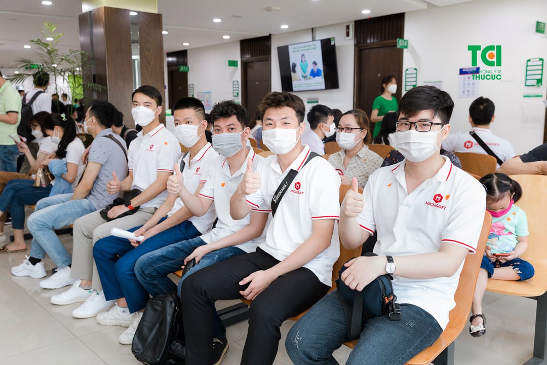 Khám sức khoẻ công ty Sáng tạo trẻ Việt Nam Miichisoft