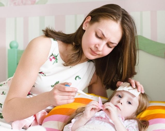 Trẻ sơ sinh bị cảm lạnh có nguy hiểm và cách xử lý