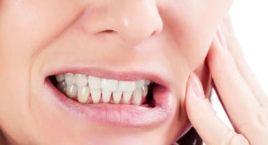 Điểm danh 5 nguyên nhân gây thói quen nghiến răng khi ngủ