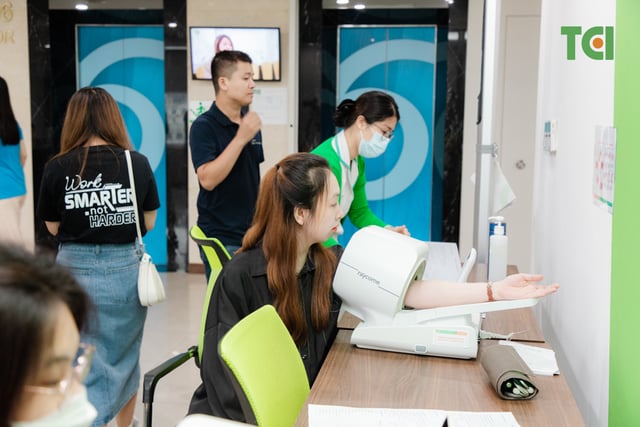 Khoảnh Khắc Doanh Nghiệp Khám sức khỏe công ty DK Tech
