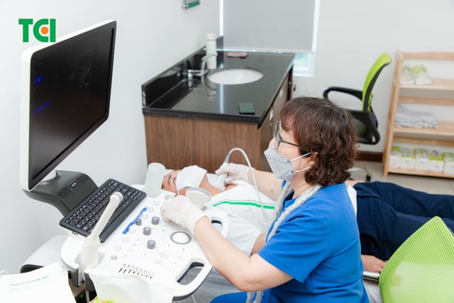 Khoảnh Khắc Doanh Nghiệp Khám sức khỏe Công Ty cổ phần Hoàng Liên Sơn