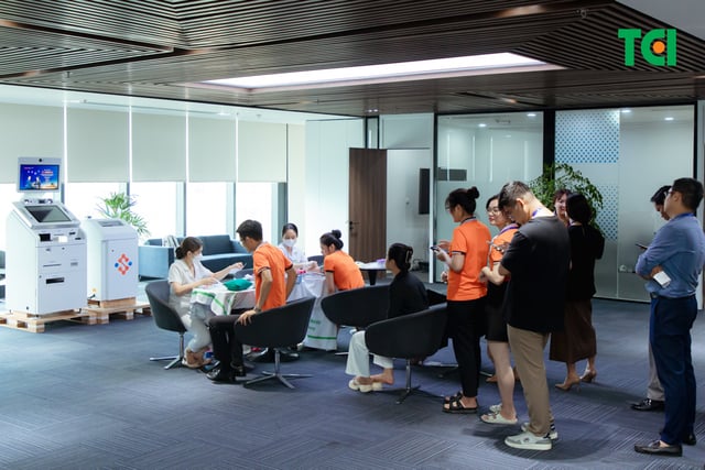 Khoảnh Khắc Doanh Nghiệp Khám Sức Khỏe NGÂN HÀNG TMCP KIÊN LONG