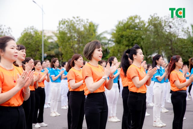 Ảnh Sự kiện Đồng diễn dân vũ &#8211; Phụ nữ Việt Nam giàu sức sống