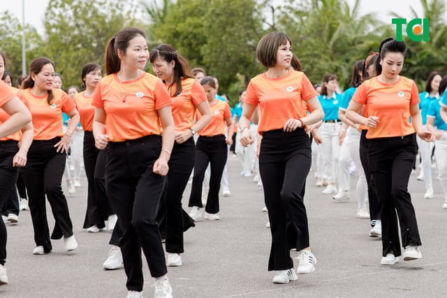 Ảnh Sự kiện Đồng diễn dân vũ &#8211; Phụ nữ Việt Nam giàu sức sống