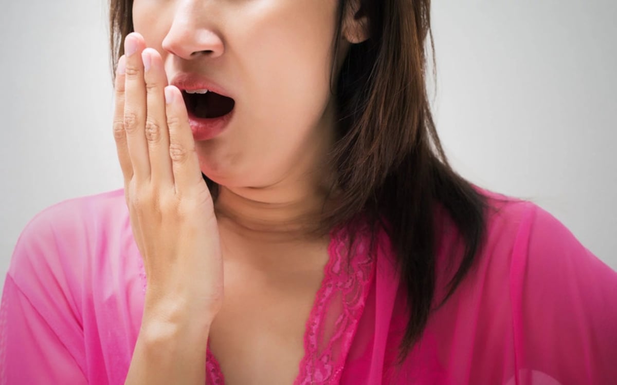 Cách khắc phục hôi miệng ăn tỏi, ăn uống nói chung