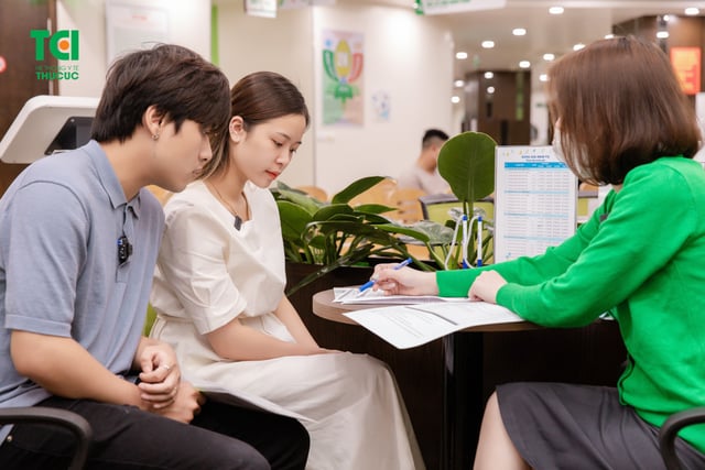 Ảnh Tiktoker triệu follower Đào Nguyễn Ánh trải nghiệm cùng vợ bầu tại TCI