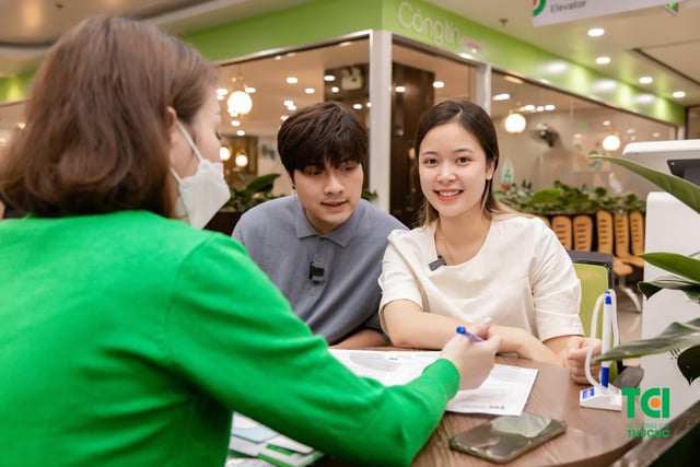Ảnh Tiktoker triệu follower Đào Nguyễn Ánh trải nghiệm cùng vợ bầu tại TCI