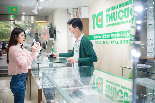 Ảnh &#8220;Bí quyết&#8221; lựa chọn kính phù hợp với khuôn mặt