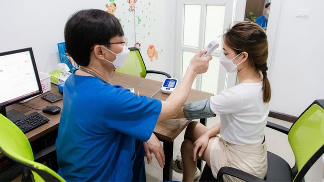 Chích phòng ung thư cổ tử cung và những điều chị em nên biết