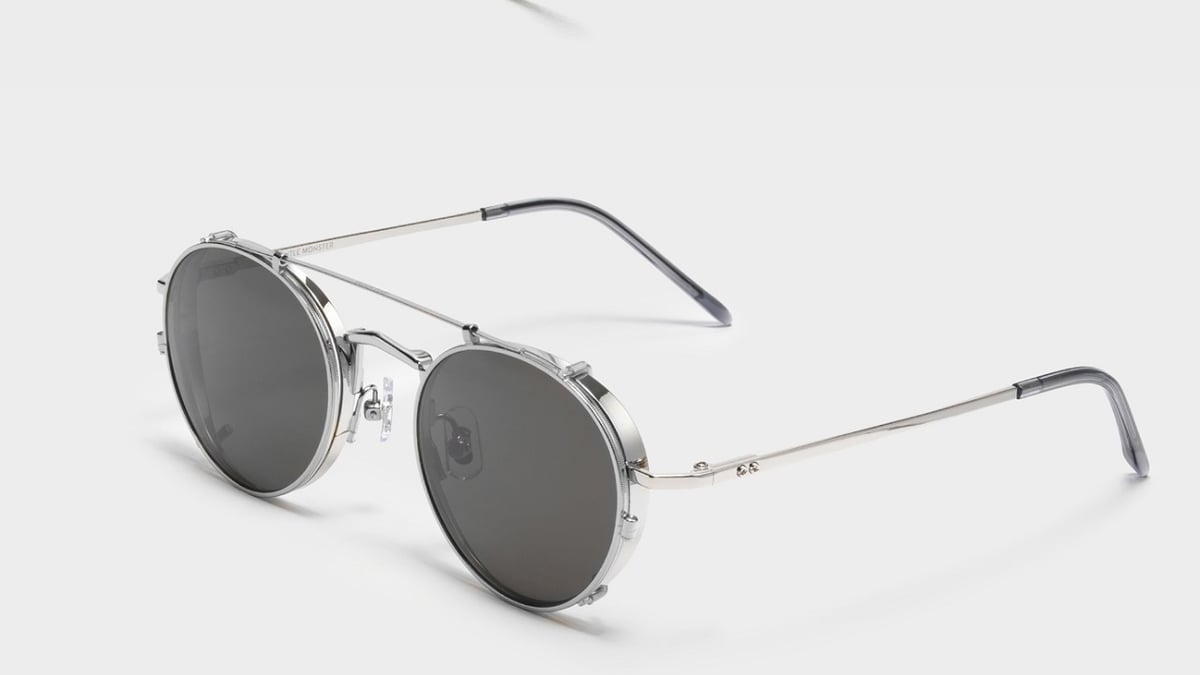 Giải mã công nghệ của tròng kính đổi màu khói và lợi ích