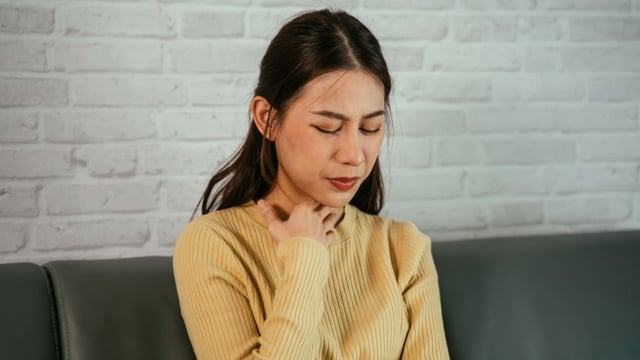 Ợ hơi nóng rát cổ: nguyên nhân và cách khắc phục hiệu quả