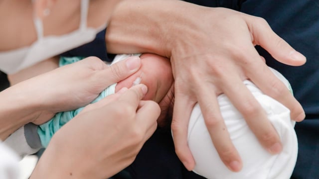 Kỹ thuật tiêm vắc-xin: Bí quyết đảm bảo hiệu quả &#038; an toàn