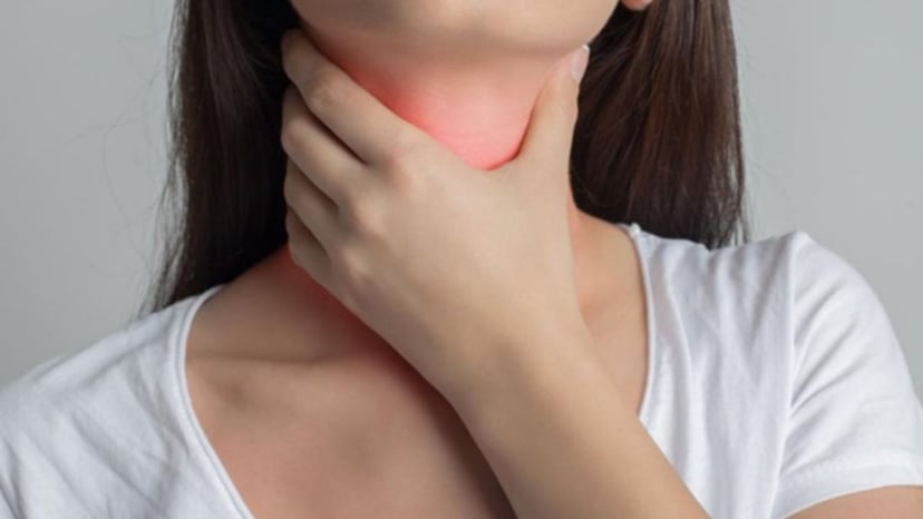 Bí mật đằng sau triệu chứng ợ chua nóng cổ