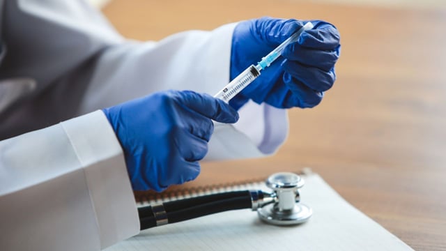 Tìm hiểu về vấn đề trẻ được mấy tháng thì tiêm mũi 5 trong 1