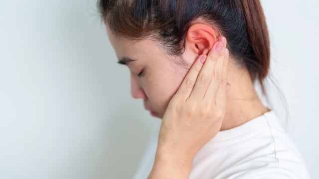Viêm tai ngoài là gì &#8211; Những điều người bệnh cần biết