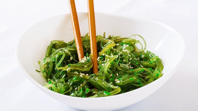 Tìm hiểu vấn đề ăn rong biển nhiều có tốt không