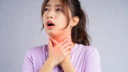 Viêm họng cấp: Dấu hiệu, nguyên nhân và cách xử trí hiệu quả