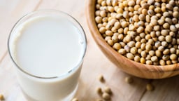 Thực hư tin đồn uống sữa đậu nành giảm mỡ máu