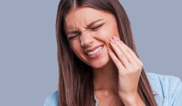 Giải pháp hiệu quả khi bị sưng răng khôn kéo dài