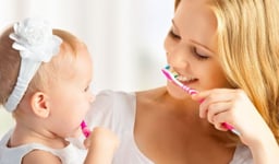 Hướng dẫn vệ sinh răng sâu đúng cách mà bạn không nên bỏ lỡ