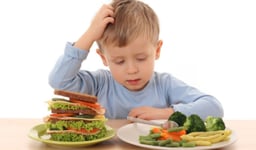 Dinh dưỡng cho trẻ 5 tuổi và những lưu ý quan trọng
