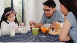 Hướng dẫn lựa chọn những món ăn cho trẻ biếng ăn