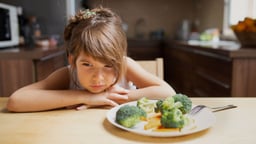 Trẻ lười ăn nên bổ sung gì để cải thiện sức khỏe và câu trả lời