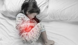 Trẻ rối loạn tiêu hoá ăn gì để tránh đầy hơi, khó tiêu