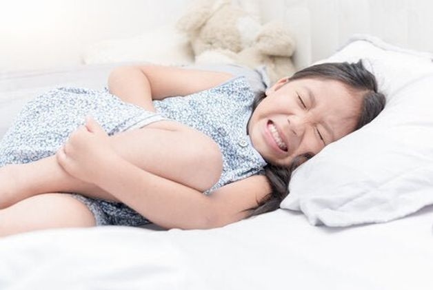 đau bụng miệng nôn trôn tháo