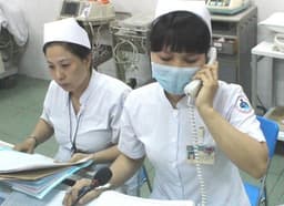 Trang phục nhân viên y tế sẽ thay đổi như thế nào